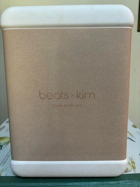 Beats X Kim Solo4 Wireless Headphones Cloud Pink Rose Gold Logo NEVER OPENED